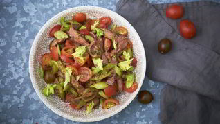 Рецепт Салаты из стейка, сельдерея и помидоров