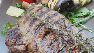 Рецепт Стейка ферентино с овощами на гриле