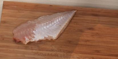 Шаг 1: стейка из дайкона с запеченным окунем