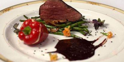 Шаг 8: стейка из говядины с шоколадным соусом и овощами вок