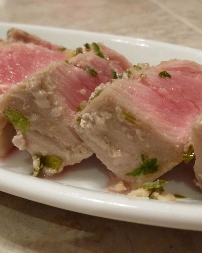 Рецепт стейка из тунца в медовой глазури на гриле