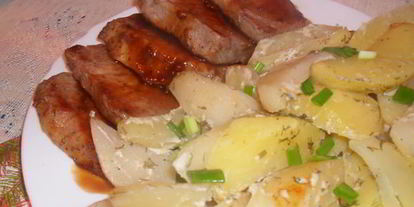 Шаг 8: свиных стейков под соусом с запеченым картофелем