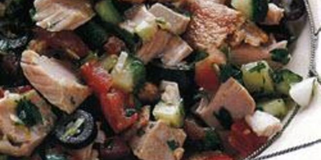 Рецепт тунисского фатуша со стейком из тунца