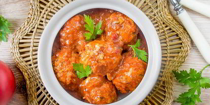 Шаг 8: кабачковых тефтелей в томатном соусе