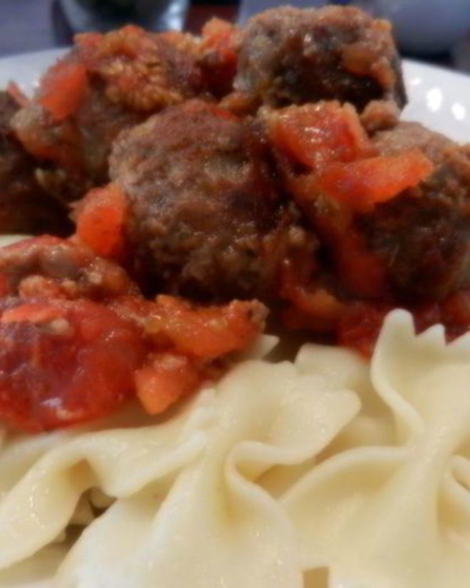 Рецепт мясных тефтелей с сырома ны помидорного подушке