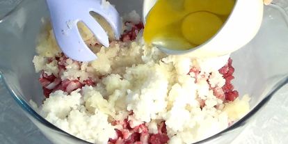 Шаг 1: мясных тефтелей в овощнома соусе