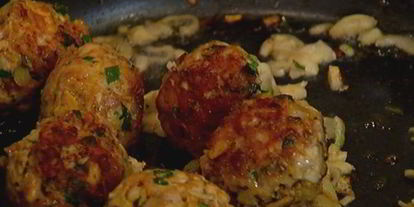 Шаг 10: мясных тефтелек в томатном соусе