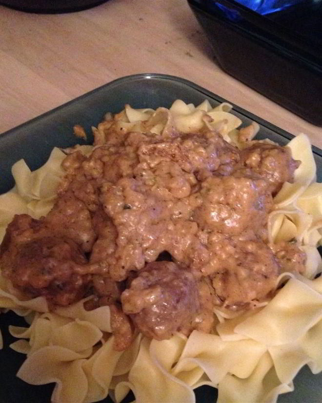 Рецепт шведских тефтелей в сливочном соусе