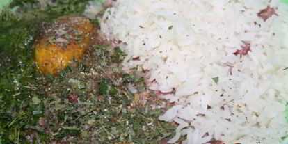 Шаг 1: свиного-говяжьих тефтельки тушеные в томате с овощами