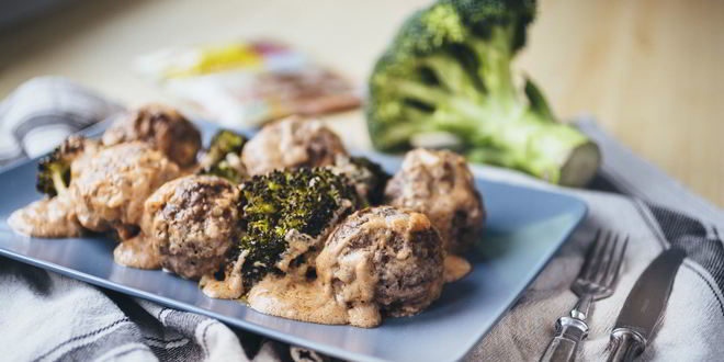 Рецепт тефтелей с грецкими орехами в соусе