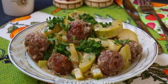 Рецепт Тефтелей с кабачками в сковороде