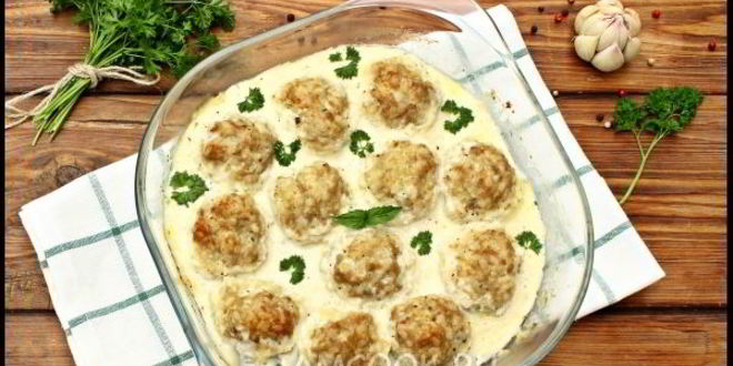 Рецепт Тефтелей в духовке в сметанном соусе