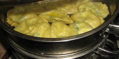 Шаг 4: паровых вареников с зеленью и яйцом