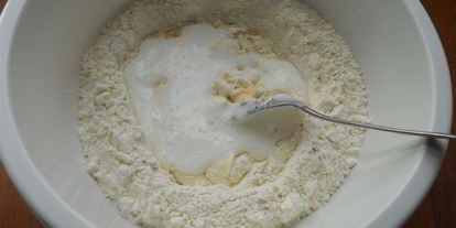 Шаг 2: теста на кефире для вареников