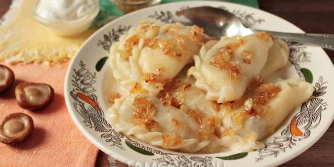 Рецепт вареников из заварного теста с картошкой и грибами