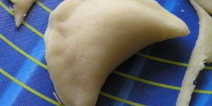 Шаг 8: вареников с черникой и соусом под шафе