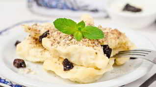 Рецепт Вареников с черносливом и корицей