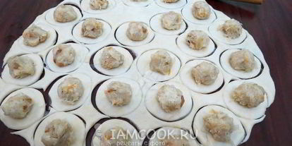 Шаг 12: вареников с квашеной капустой и картошкой