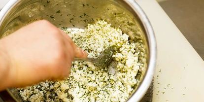 Шаг 1: вареников с соленым творогом