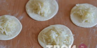 Шаг 10: вареников с сырой картошкой