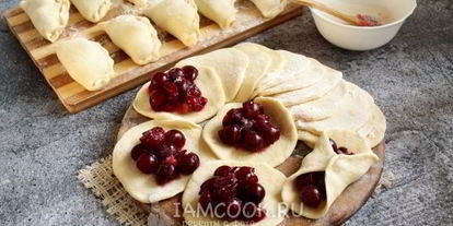 Шаг 10: вареников с вишней на кефире с содой