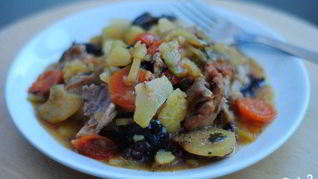 Рецепт Куриного жаркого в горшочках