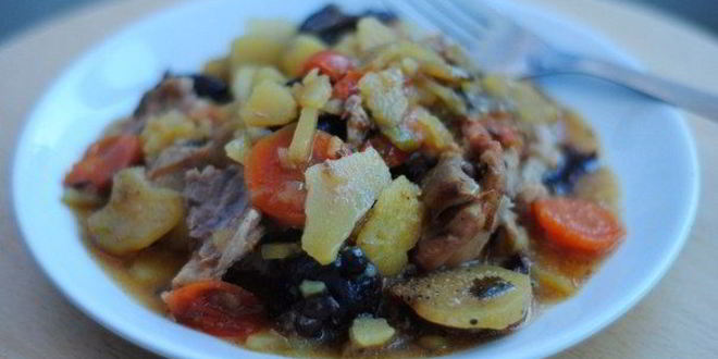 Рецепт куриного жаркого в горшочках