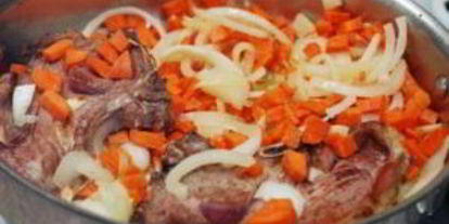 Шаг 5: жаркого из баранины с овощами