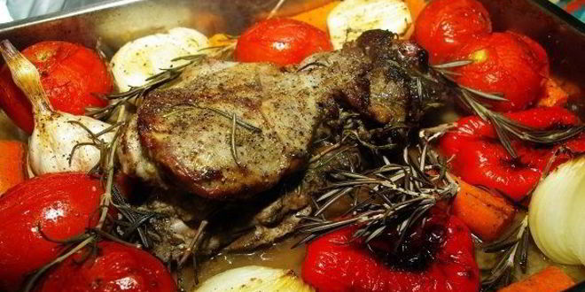 Рецепт жаркого из баранины в духовке