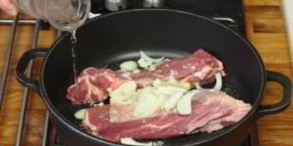 Шаг 2: жаркого из говядины с чесноком