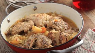 Рецепт Жаркого из кролика с капустой и морковью