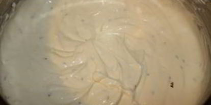 Шаг 4: жаркого из курицы с изюмом в горшочках