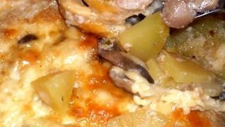 Рецепт Жаркого из сердечек с грибами в горшочке