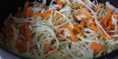 Шаг 1: жаркого из свинины с картофелем и сушеными грибами