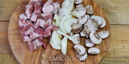 Шаг 3: жаркого по-домашнему в горшочках