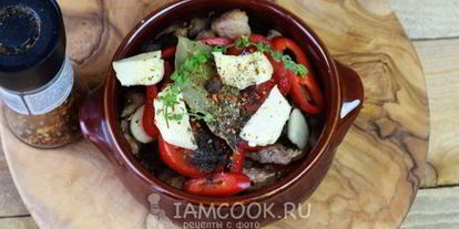 Шаг 12: жаркого по-домашнему в горшочках