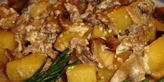 Рецепт жаркого с куриными желудочками и грибами