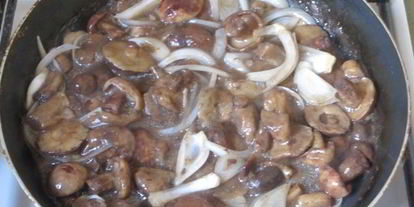 Шаг 2: жаркого с маслятами