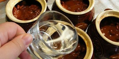 Шаг 5: жаркого в гаршочках