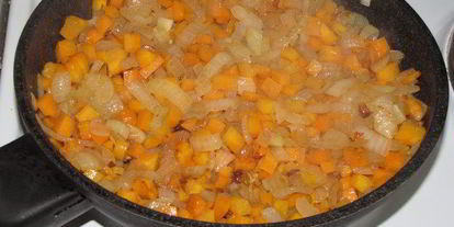 Шаг 4: жаркого в горшочках с белыми грибами и свининой