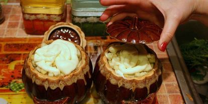 Шаг 14: жаркого в горшочках с курицей и грибами