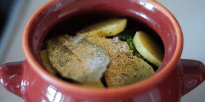 Рецепт жаркого в горшочках с курицей