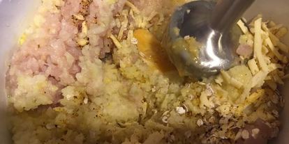 Шаг 3: куриного-картофельных зразы с начинкой