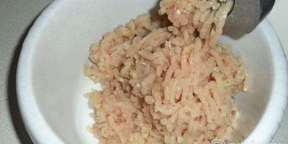 Шаг 3: куриных зраз с начинкой из потрошков