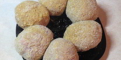 Шаг 14: куриных зраз с яйцом и луком и шотландское яйцо