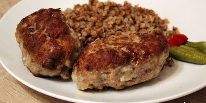 Шаг 5: мясных зраз с сырома и сливочныма маслома