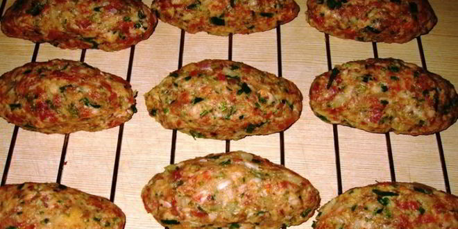 Рецепт мясных зраз с травами и сыром