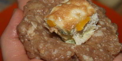 Шаг 4: мясных зраз с яичным блинчиком