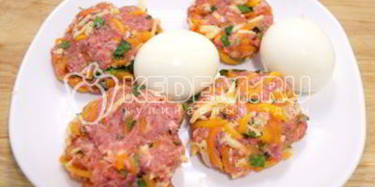 Шаг 2: мясных зраз с яйцом