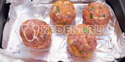 Шаг 3: мясных зраз с яйцом